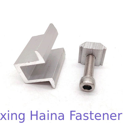 Bride en aluminium de support de panneau solaire mi avec la vis à tête cylindrique à empreinte de sortilège